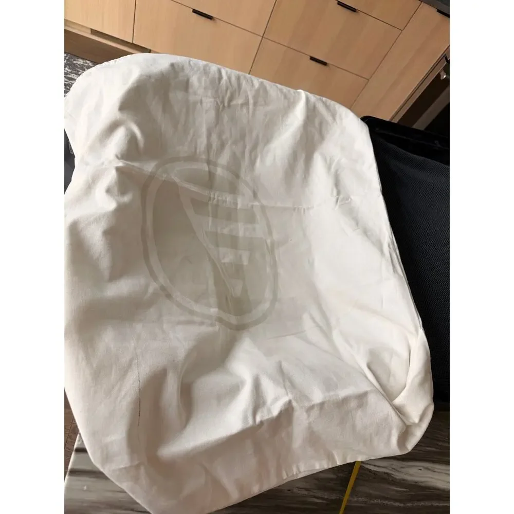 AWAY 24 in checked in luggage BLACK
